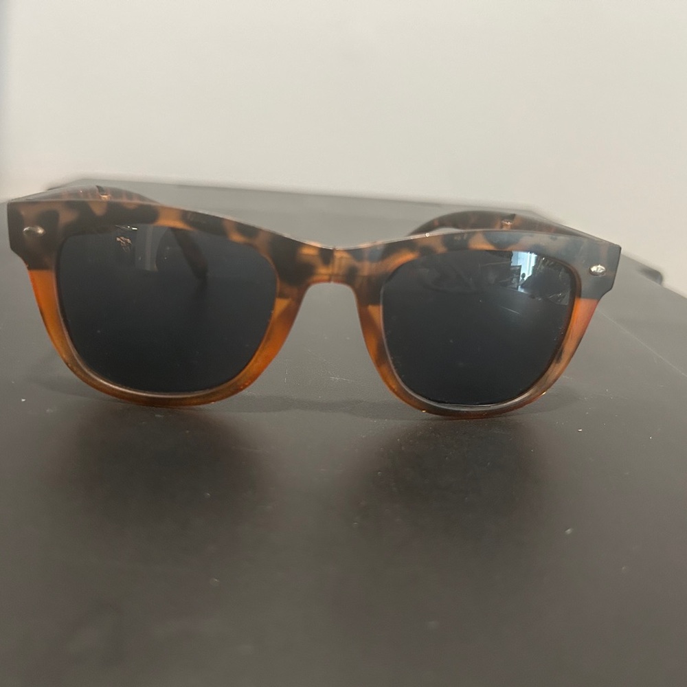 Tortoise Shell Fold Up Sunglasses - image 1